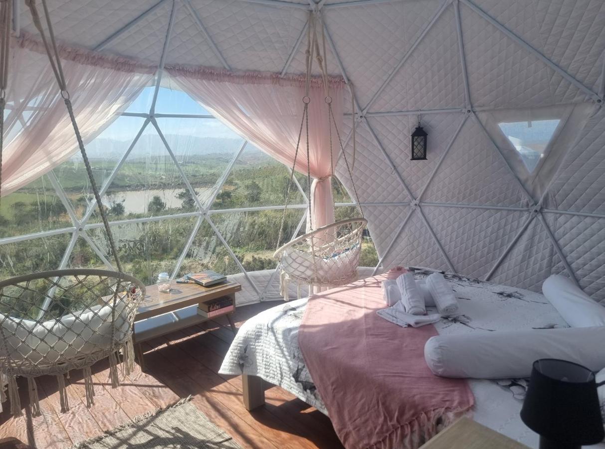 Pom Gratz - Ecodomes Hotel Hartebeesrivier Екстериор снимка